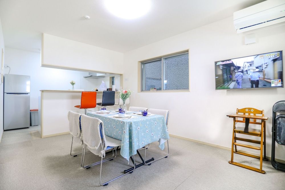 undefined Olina's House 9