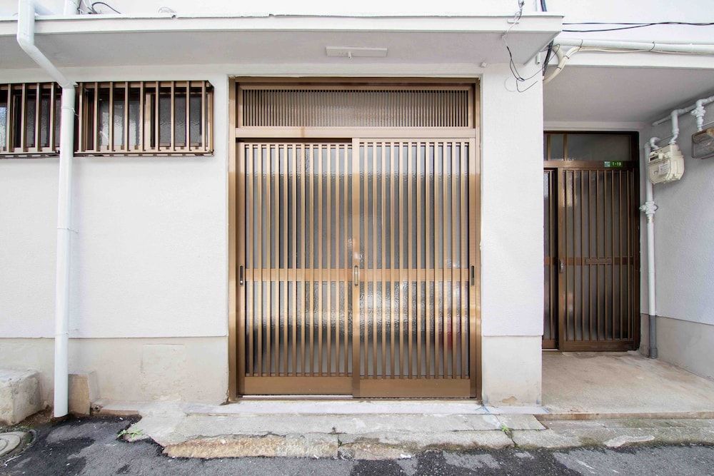 undefined S-flat Kasugade-naka