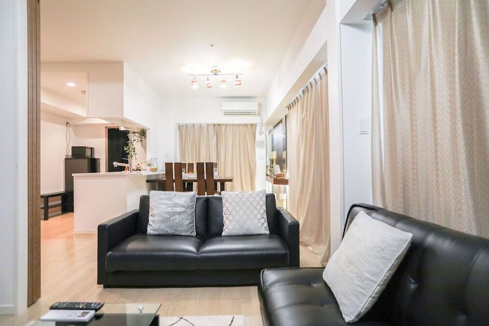 Crystal Exe Nipponbashi St23 Apartment 18