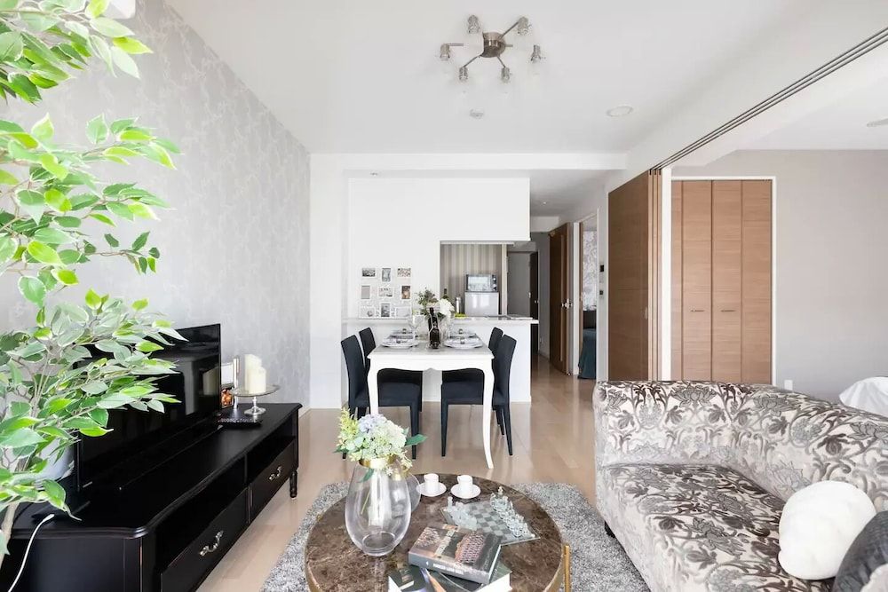 Crystal Exe Nipponbashi St35 Apartment 17