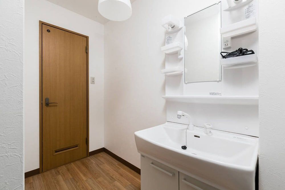 Ota Building St31&32 Apartment 34