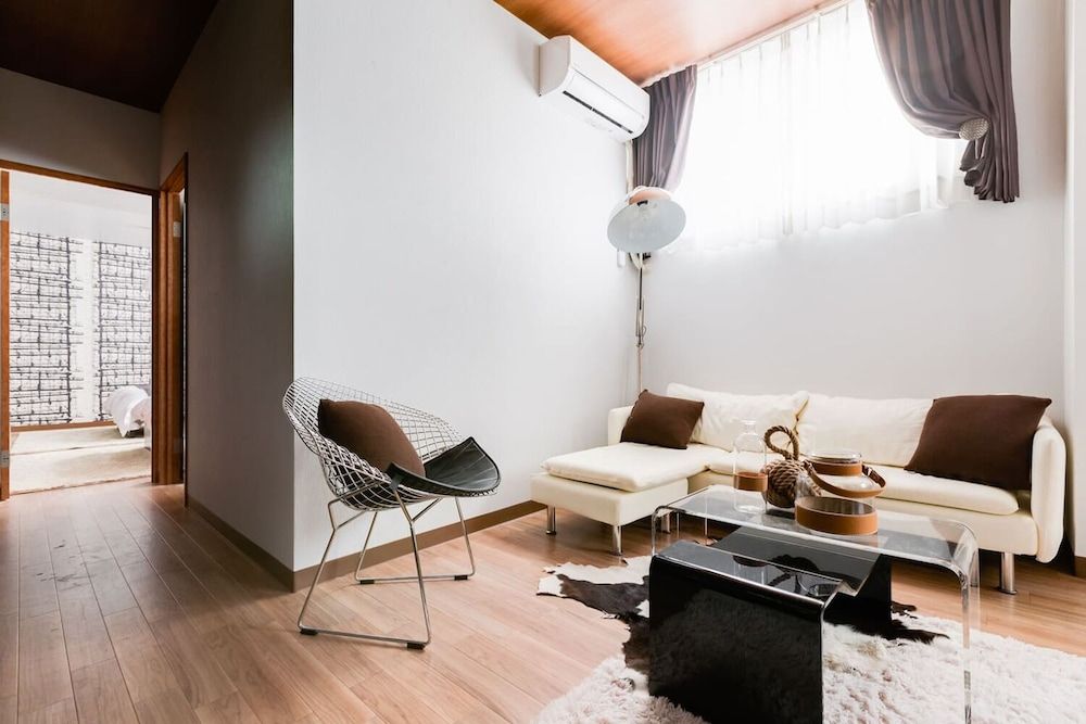 Ota Building St31&32 Apartment 22