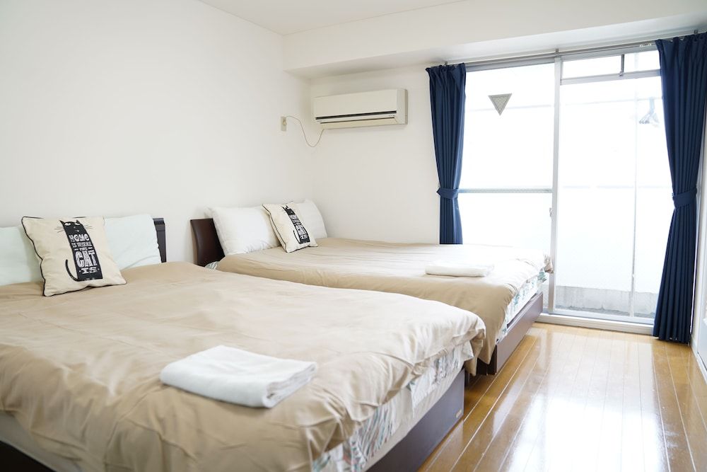 Metro Daikoku Apartment City Apartment, 1 Bedroom (602)