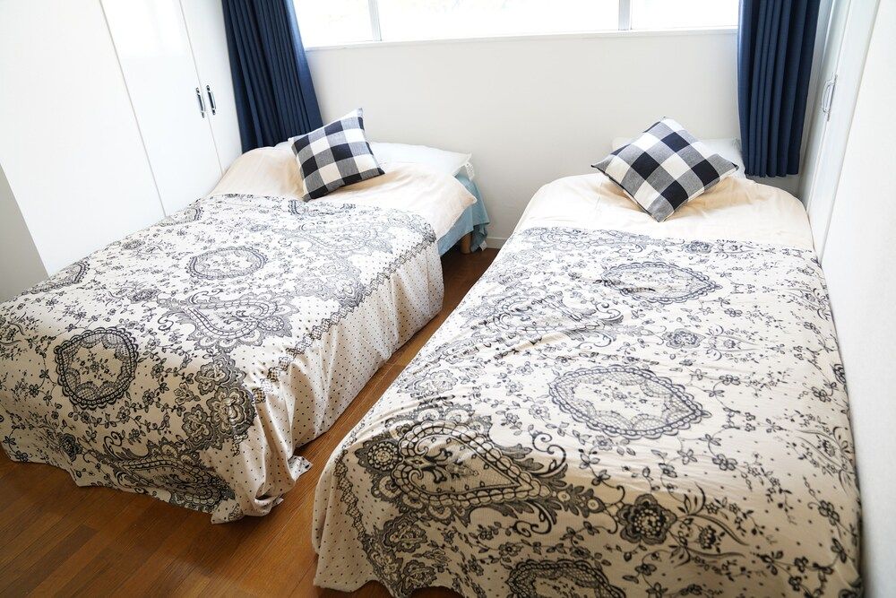 undefined Metro Daikoku Apartment 8