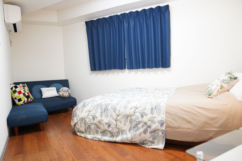 Metro Daikoku Apartment City Apartment, 3 Bedrooms (901) 4