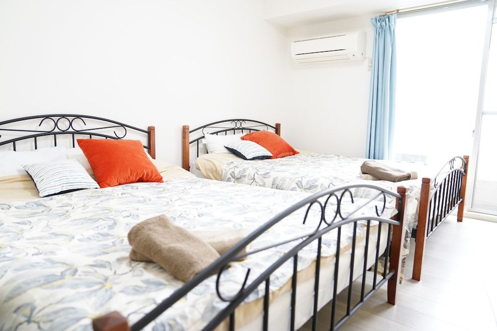 Metro Daikoku Apartment City Apartment, 1 Bedroom (702) 2