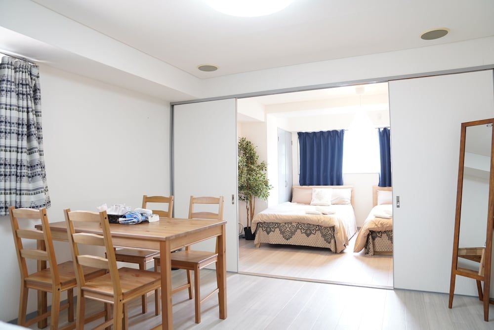 undefined Metro Daikoku Apartment 10