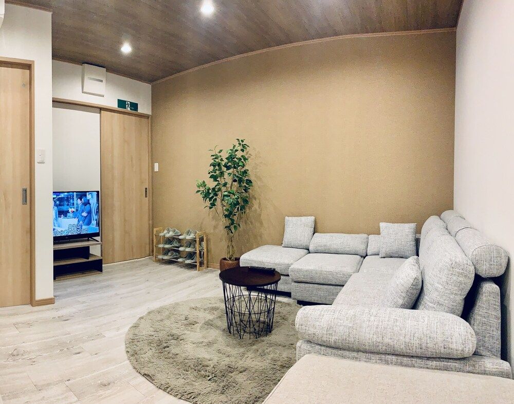 undefined Hanazonominami Apartment 101 6