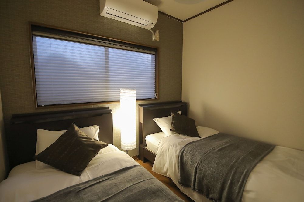 KUROMON Hibiki House 9 Guests Room, KH-1 10