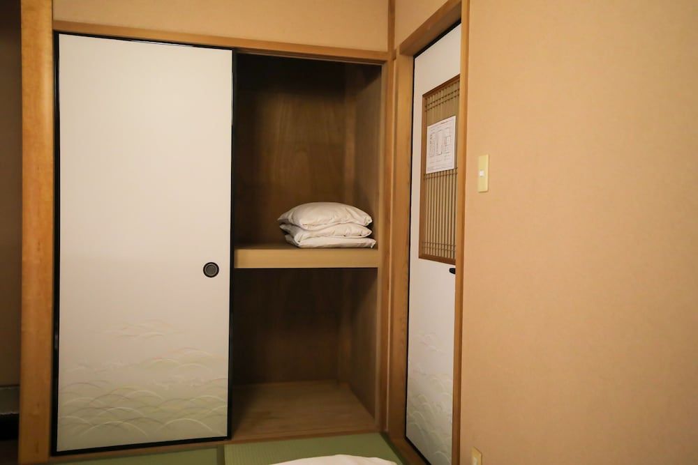 KUROMON Hibiki House 9 Guests Room, KH-1 27