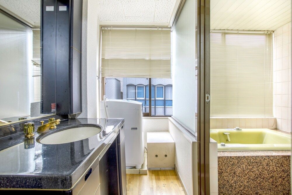 Shinsaibashi Qilv Apartments Apartment, 2 Bedrooms 9