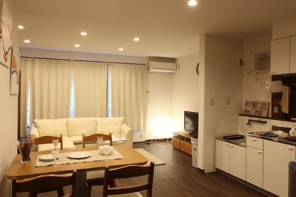 undefined Umeda Hotel 6