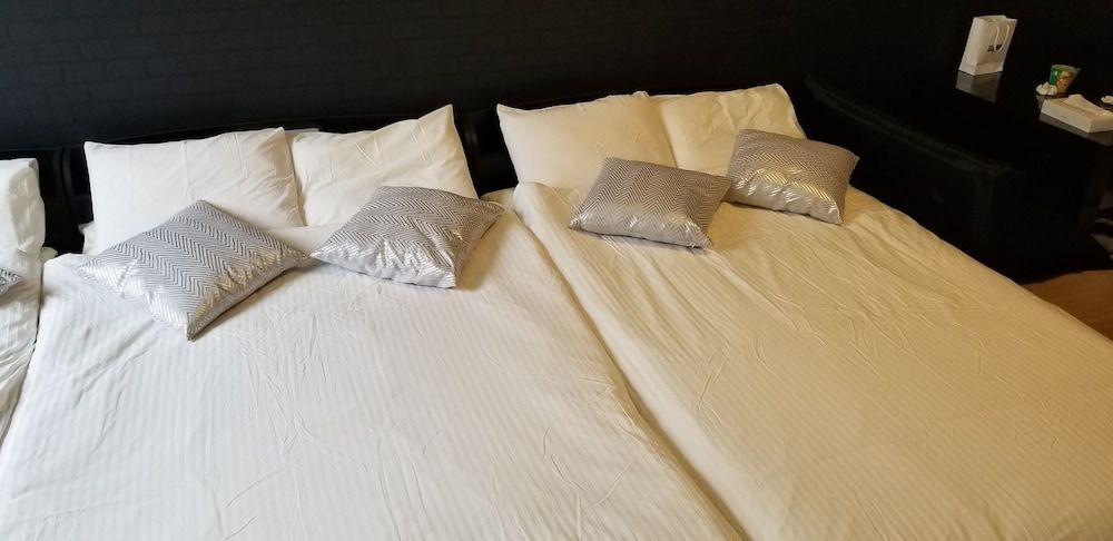 Guesthouse Daikokucho Ekimae Semi-Double Room, 505 5