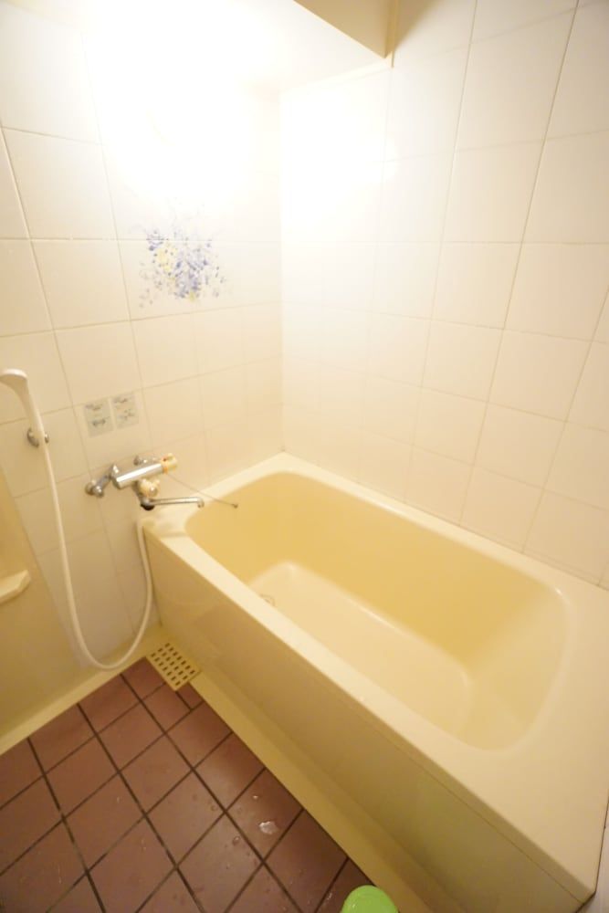 Terry's Apartment Shinsaibashi East I G06B Apartment 18