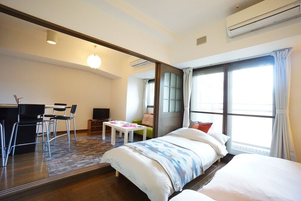 Terry's Apartment Shinsaibashi East I G06B Apartment 2