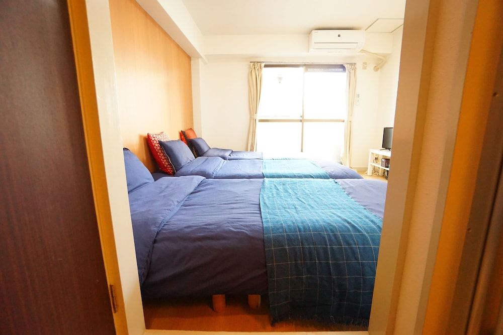 undefined Terry's Apartment Namba South IV R03B 8