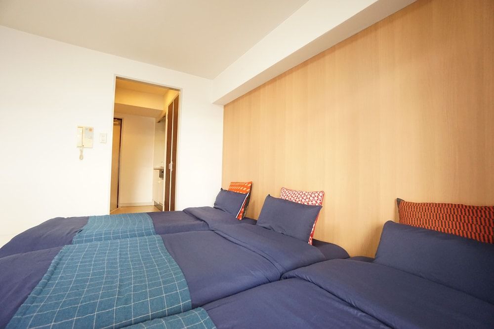 Terry's Apartment Namba South IV R03B Apartment 10