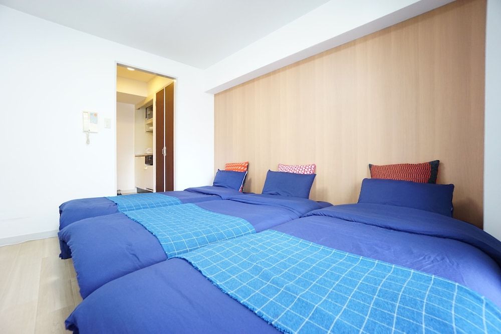 Terry's Apartment Namba South IV R03B Apartment 13