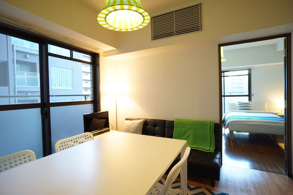 Terry's Apartment Shinsaibashi East I G07C Apartment 12