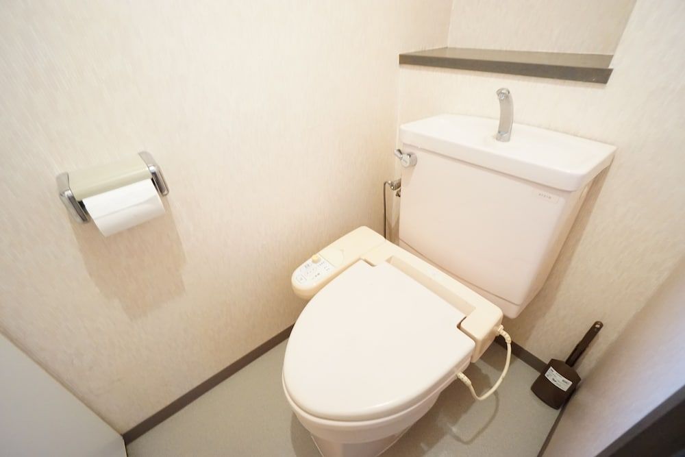 Terry's Apartment Shinsaibashi East I G07C Apartment 25