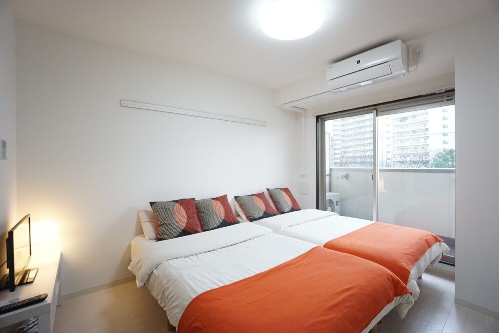 Terry's Apartment Namba West I E03C Apartment 10