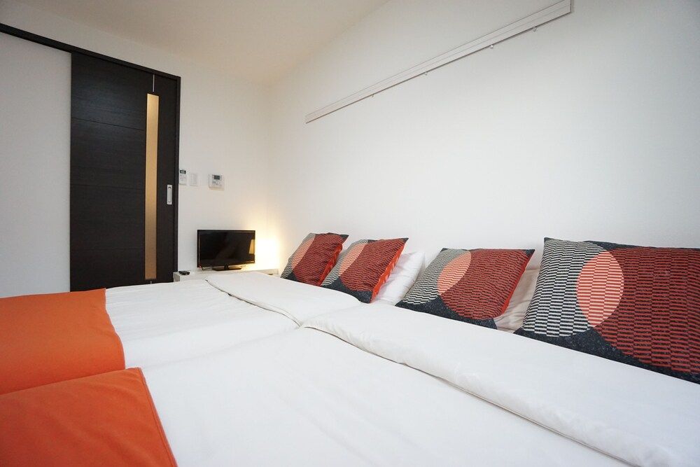 Terry's Apartment Namba West I E03C Apartment 13