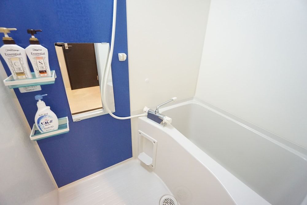 Terry's Apartment Namba West I E03C Apartment 23