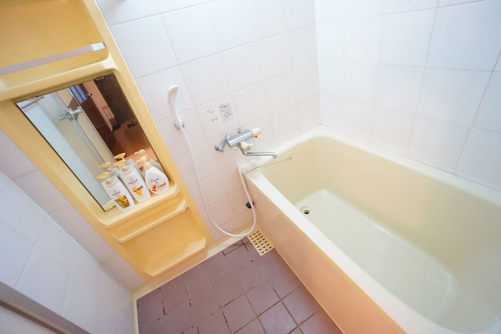 Terry's Apartment Shinsaibashi East I G13B Apartment 17