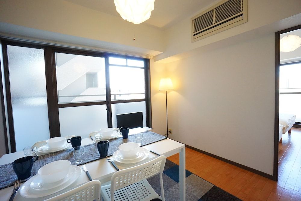 Terry's Apartment Shinsaibashi East I G09C Apartment 12