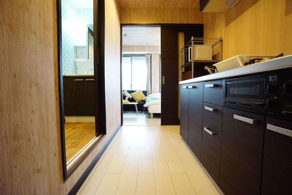 Terry's Apartment Namba South VI AD06A Apartment 27