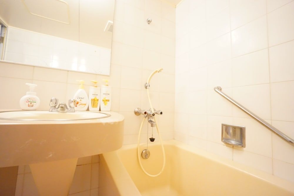 Terry's Apartment Shinsaibashi East I G12F Apartment 22