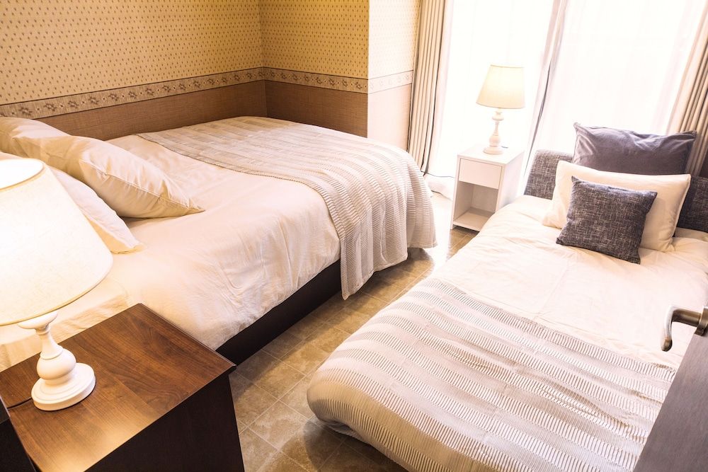 City Hotel Namba Ⅱ Luxury Suite, 2 Bedrooms (3) 8