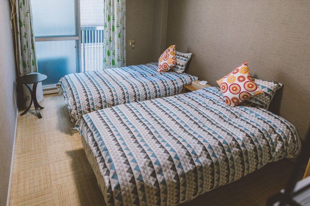 undefined Ohma 2211 8