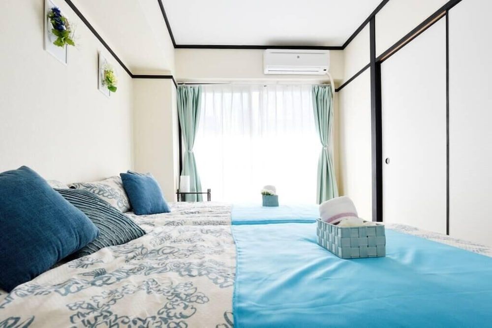 Doutonbori Family Apartment Family Room 7