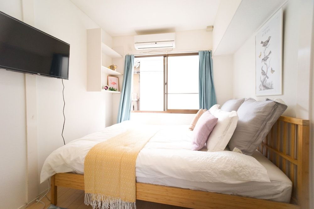 Matsuyamachi House House, 2 Bedrooms 6