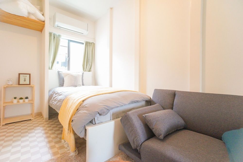 Matsuyamachi House House, 2 Bedrooms 10