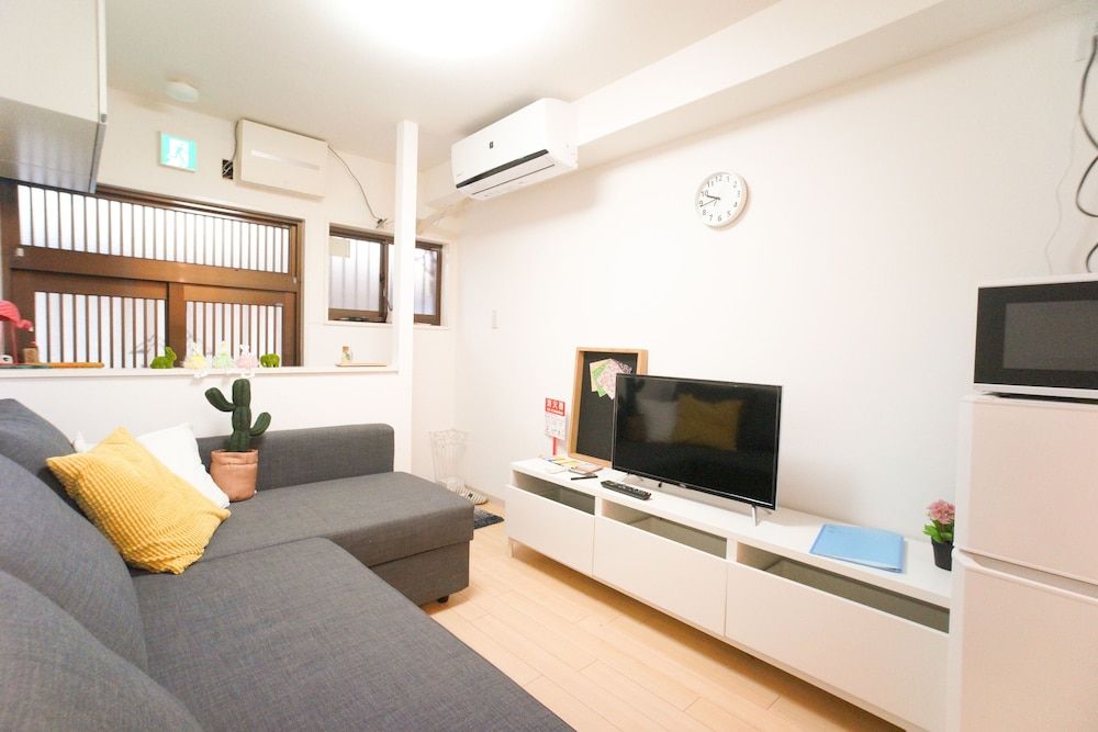 Matsuyamachi House House, 2 Bedrooms 36