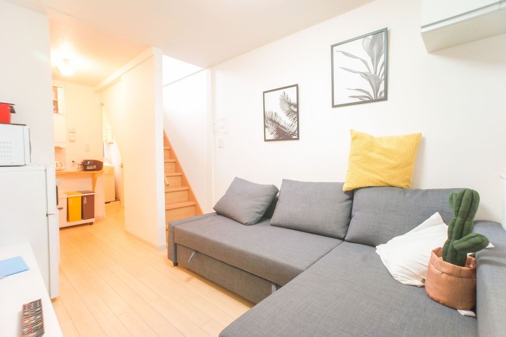 Matsuyamachi House House, 2 Bedrooms 33