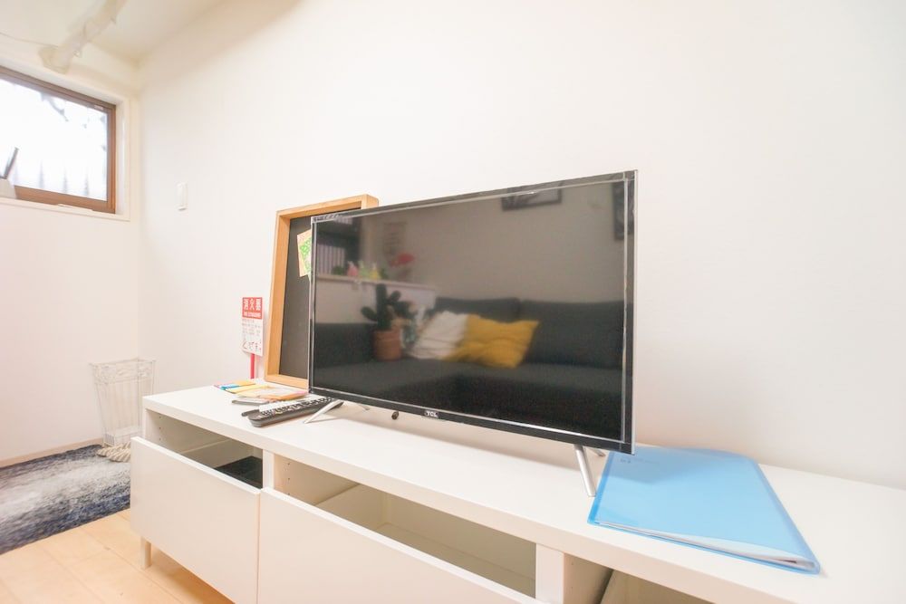 Matsuyamachi House House, 2 Bedrooms 76