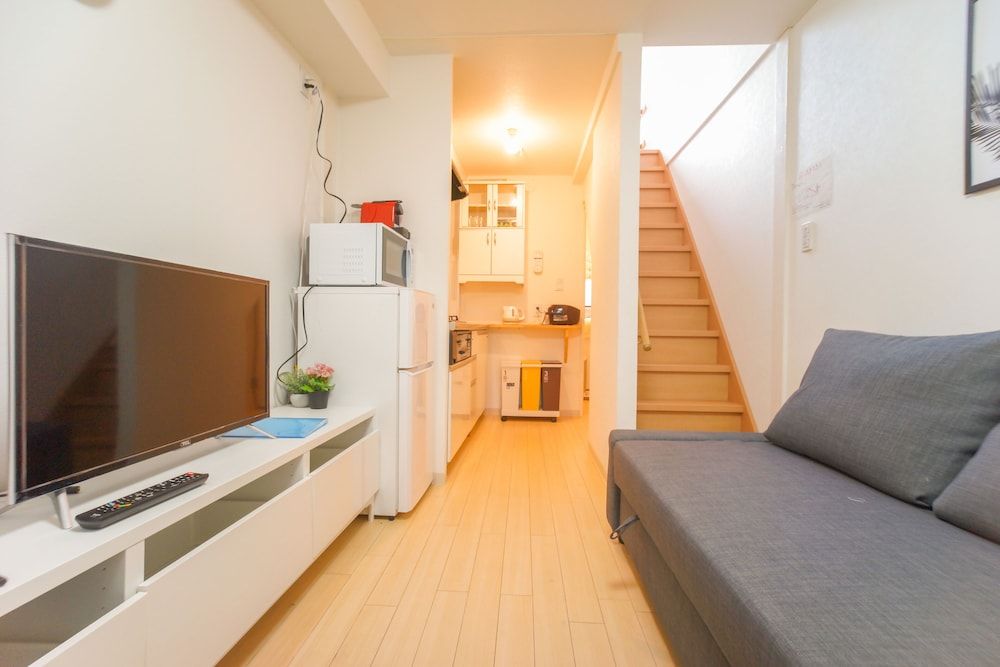 Matsuyamachi House House, 2 Bedrooms 63