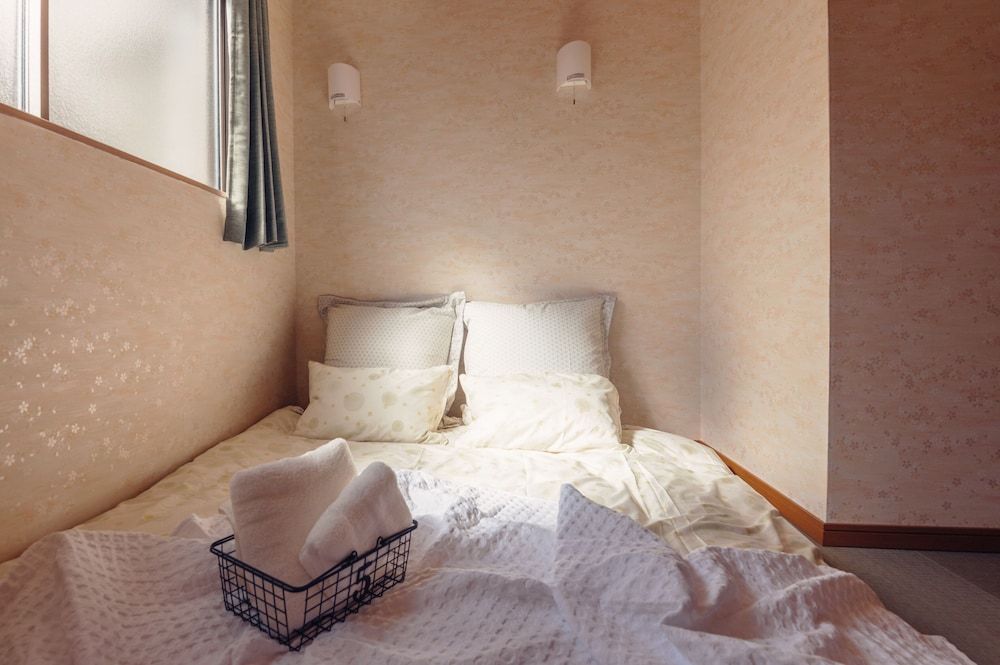 undefined Local stay in Taishi 4