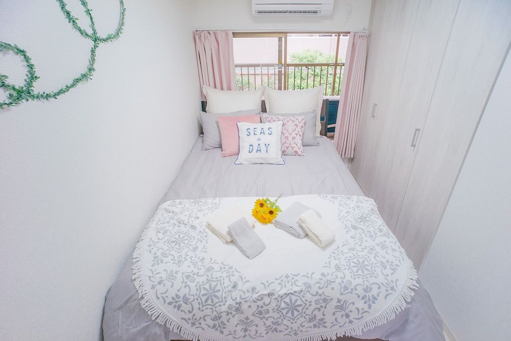 undefined NICE HOUSE 4