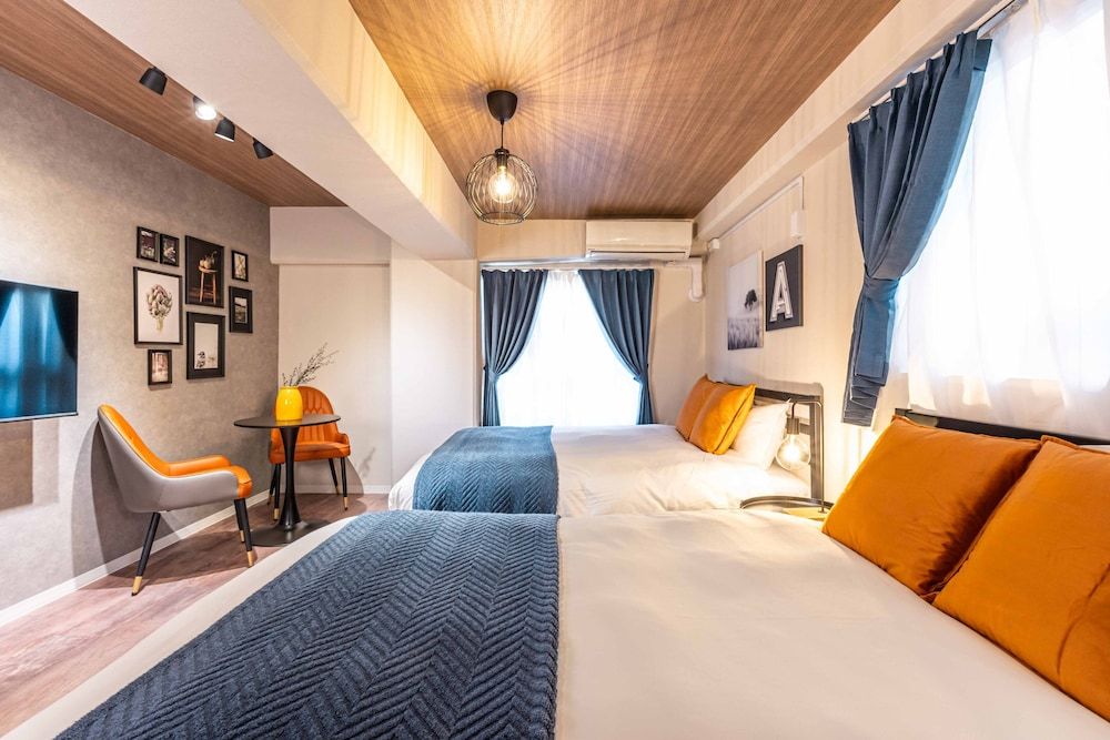 undefined Bird Land in Shinsaibashi east 8