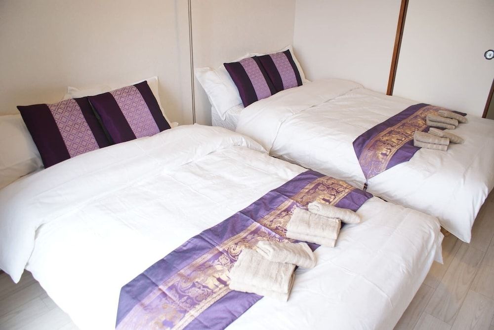 undefined Shin-Osaka GRAND-H 402 3