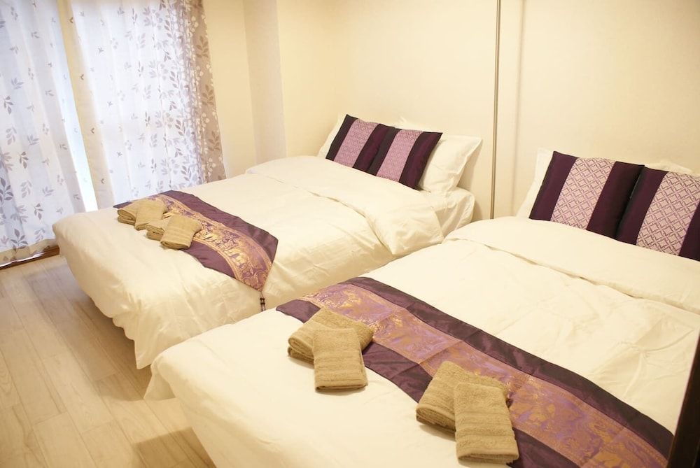 undefined Shin-Osaka GRAND-H 402 6