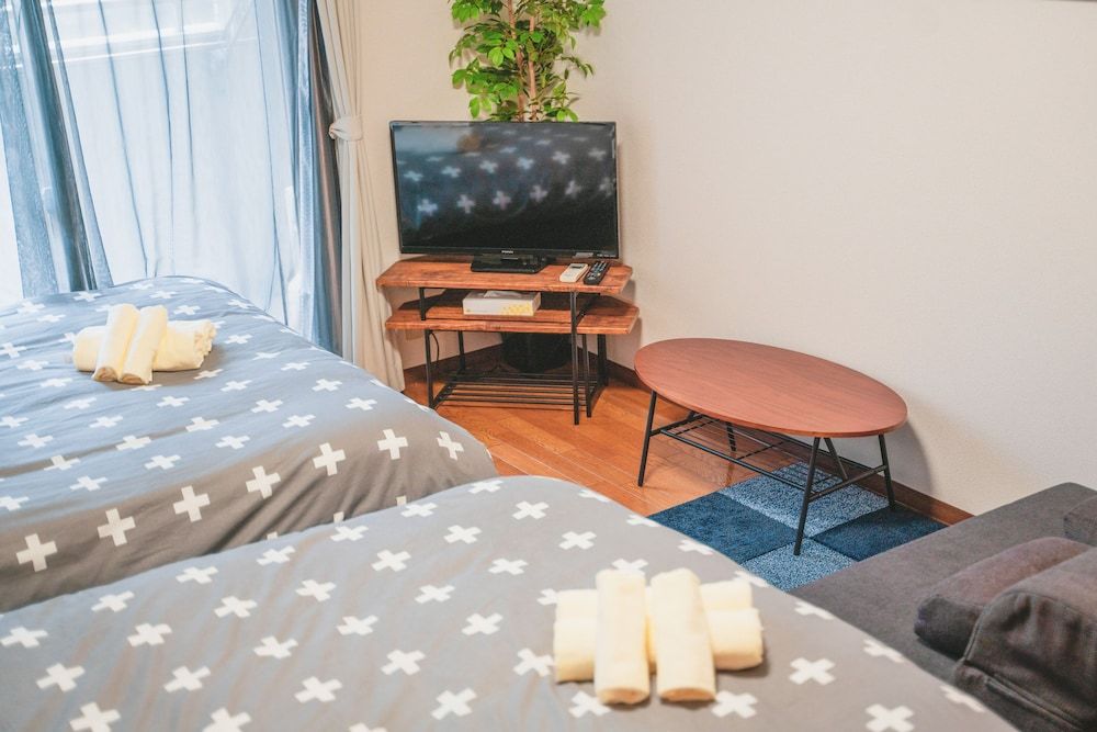 undefined Kyobashi Base 6