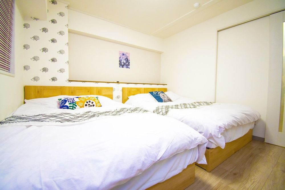 undefined Grande Shagi GS305