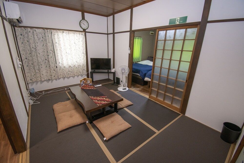 undefined Ra Villa Hanazono 10