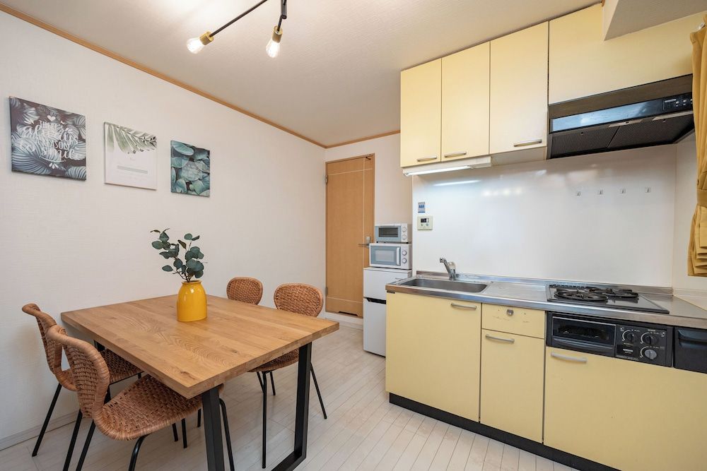 undefined Mel Theater Karahori 102 7