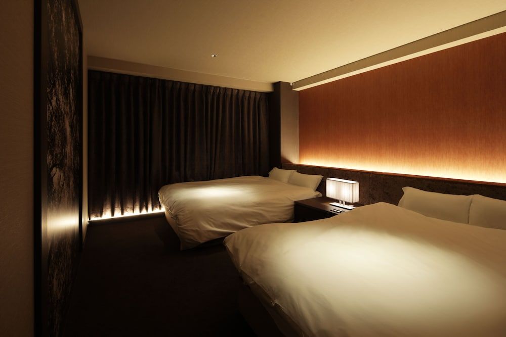 undefined The Only View 7